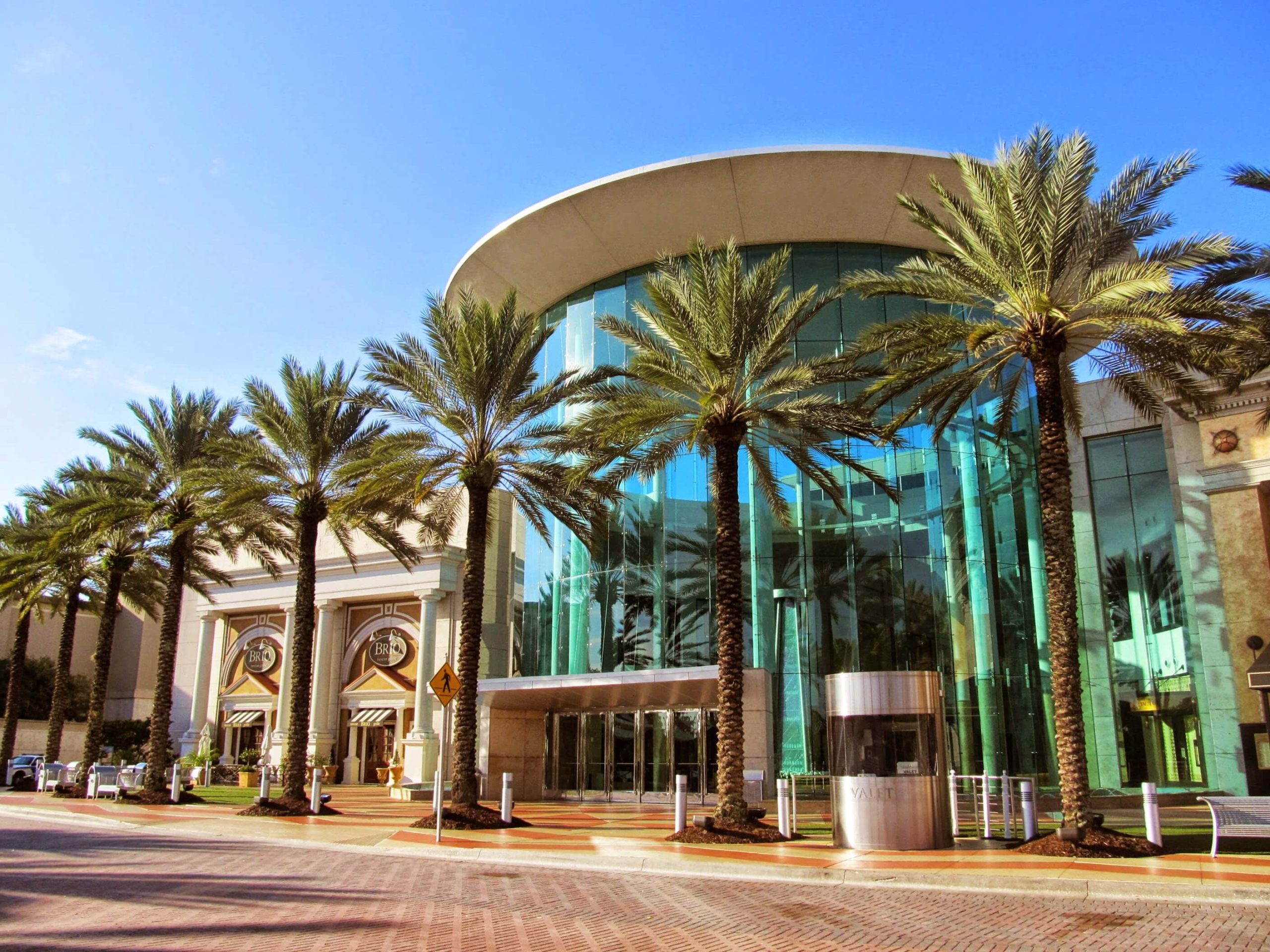 entrance-to-the-mall-at-millenia