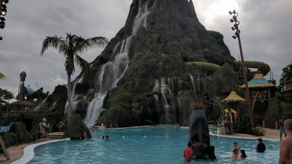 volcano-bay-water-park